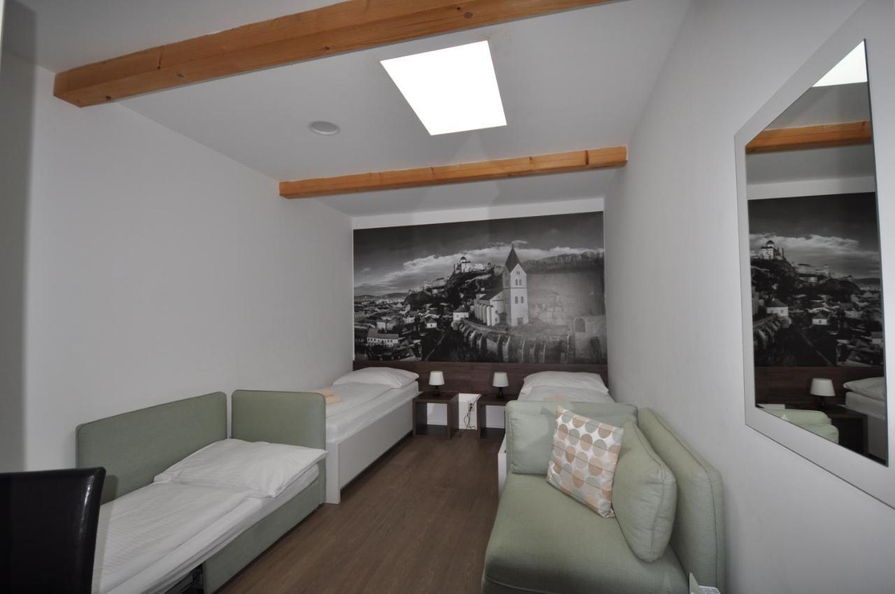 Penzion Arenaostrov Trencin Bagian luar foto